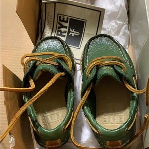 NWT Frye Sully boat shoes.  Size 4